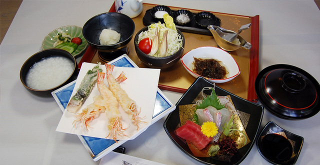 大阪府豊中市の天ぷら専門店 深川 海老 野菜 てんぷら 和食 旬の食材